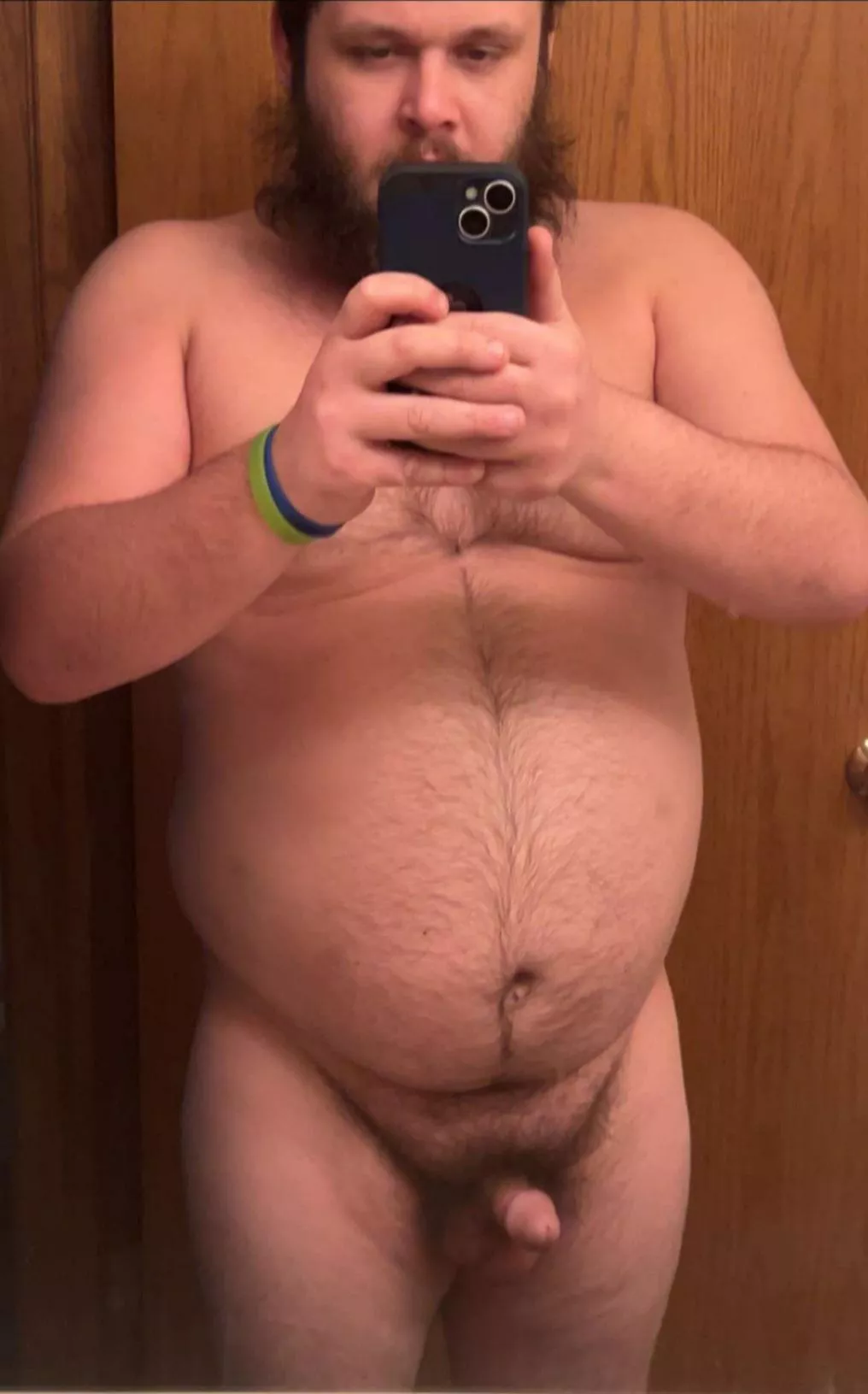 Anyone wanna shower with me?? 😚  posted by Sapling_Over_Yonder