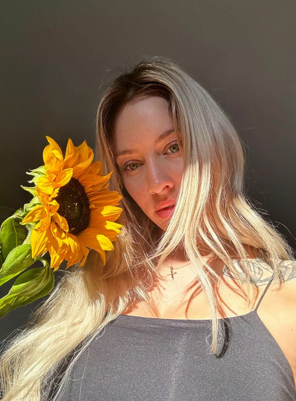 don't usually take selfies lol posted by glassesbabyy