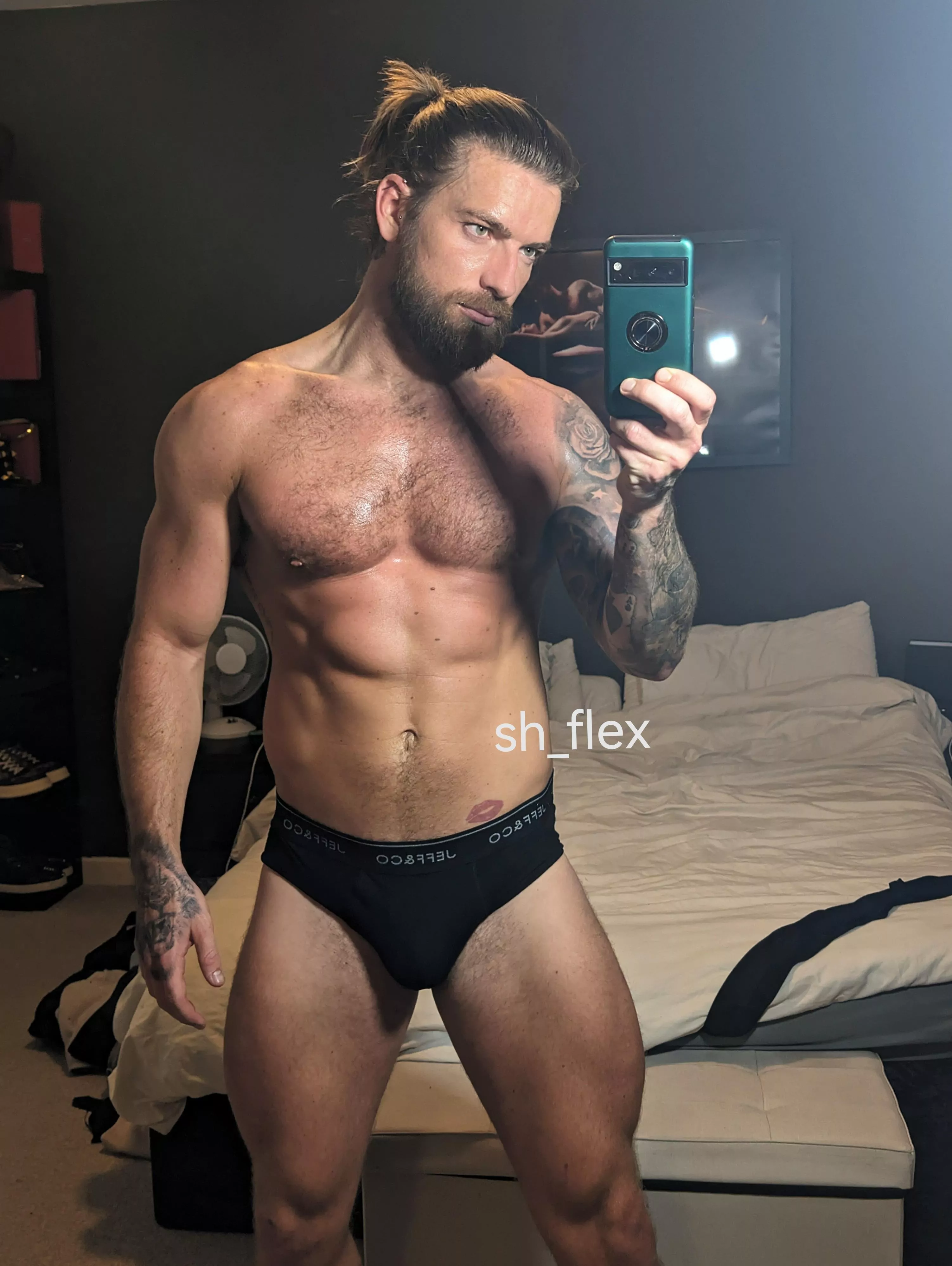 I'm feeling overdressed posted by sh_flex