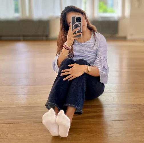 Like my outfit? 🥰 by isa_stillsinning