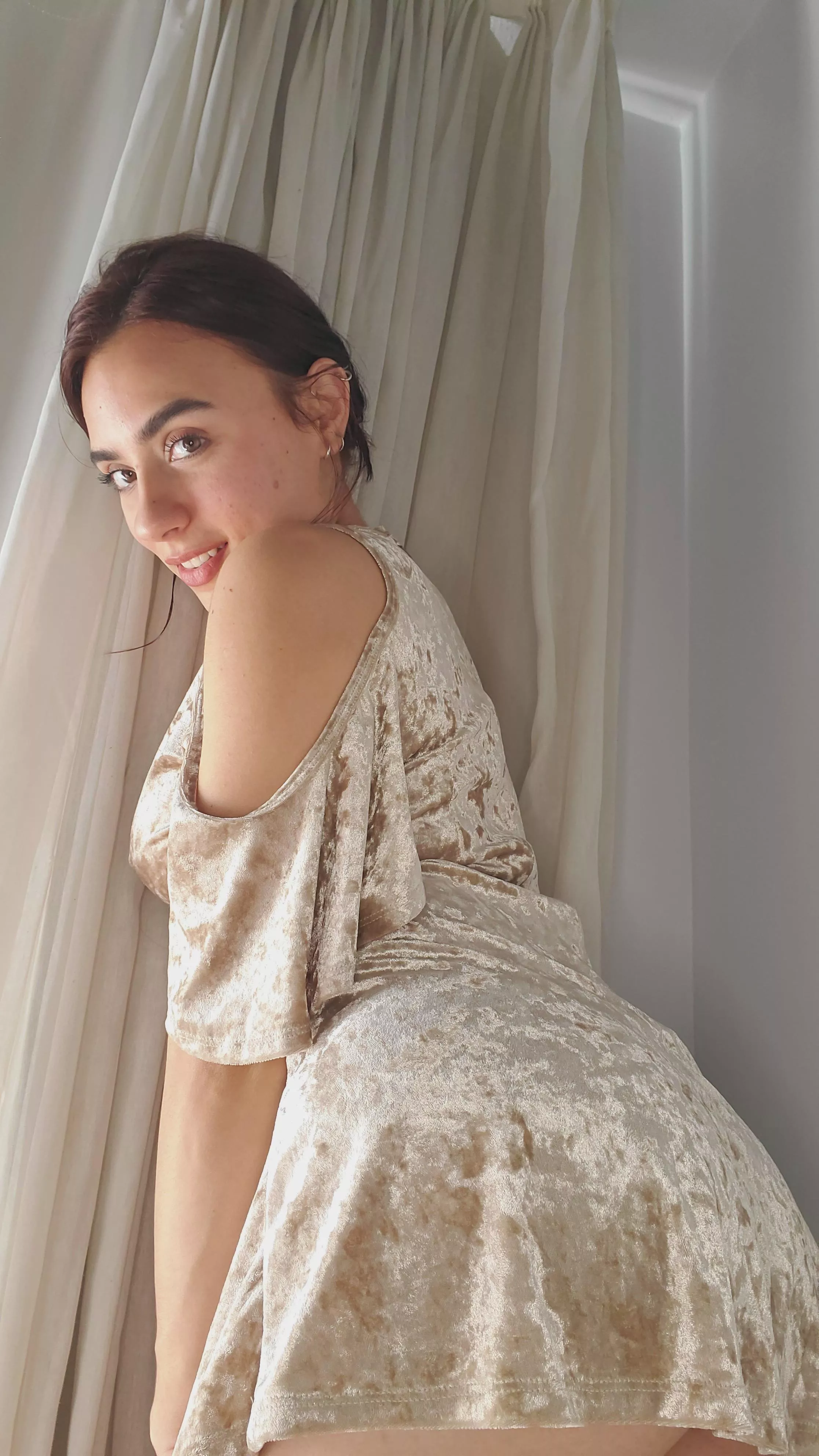 My better side😋 posted by LovelyBellaXO