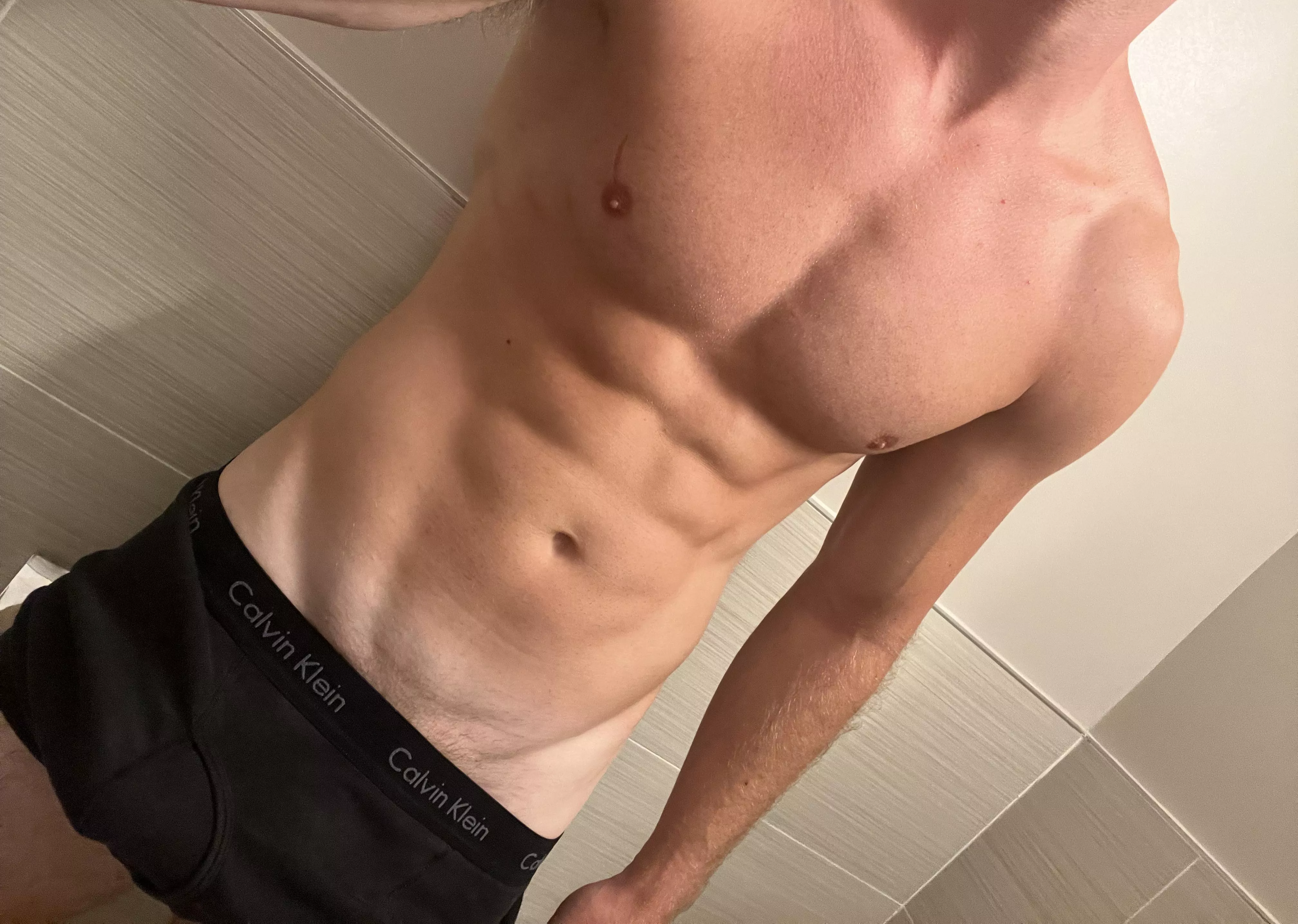 24 dom top for cute fem/smooth bottoms @maxxthrasherr posted by Ok_Birthday_6274