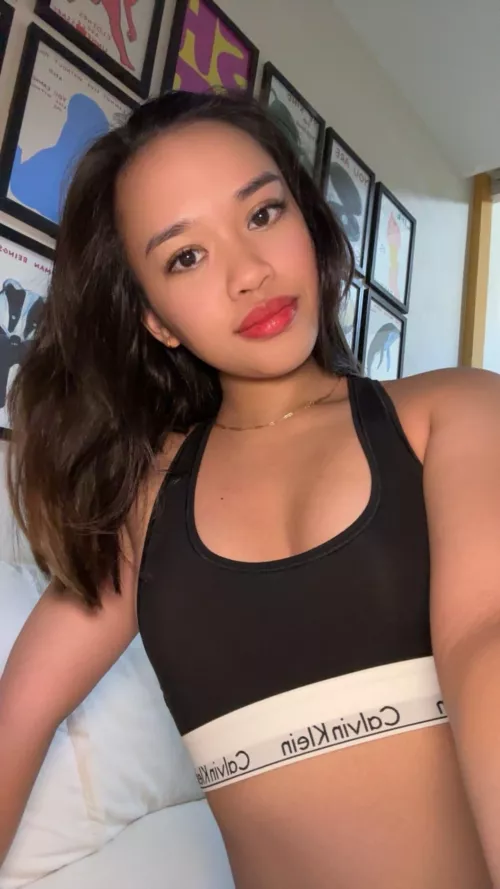 Do I look like someone you’d date by Worldly_Evidence_575