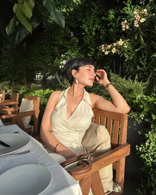 Gorgeous by hott_things