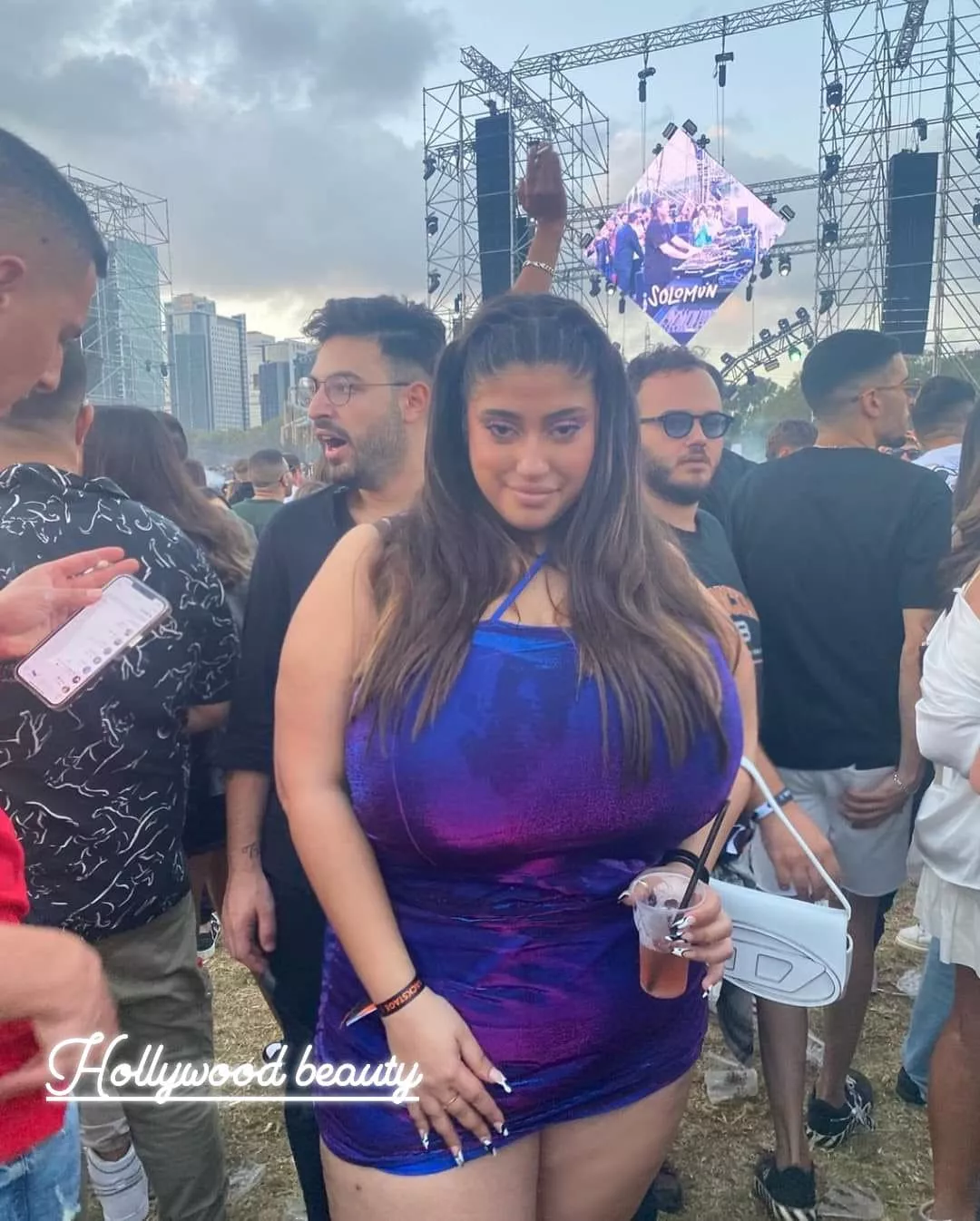 Hair rest posted by AteMyLegs