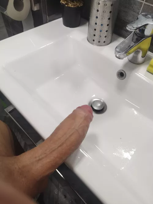 Idk random sink dickpic by HungNHorny03