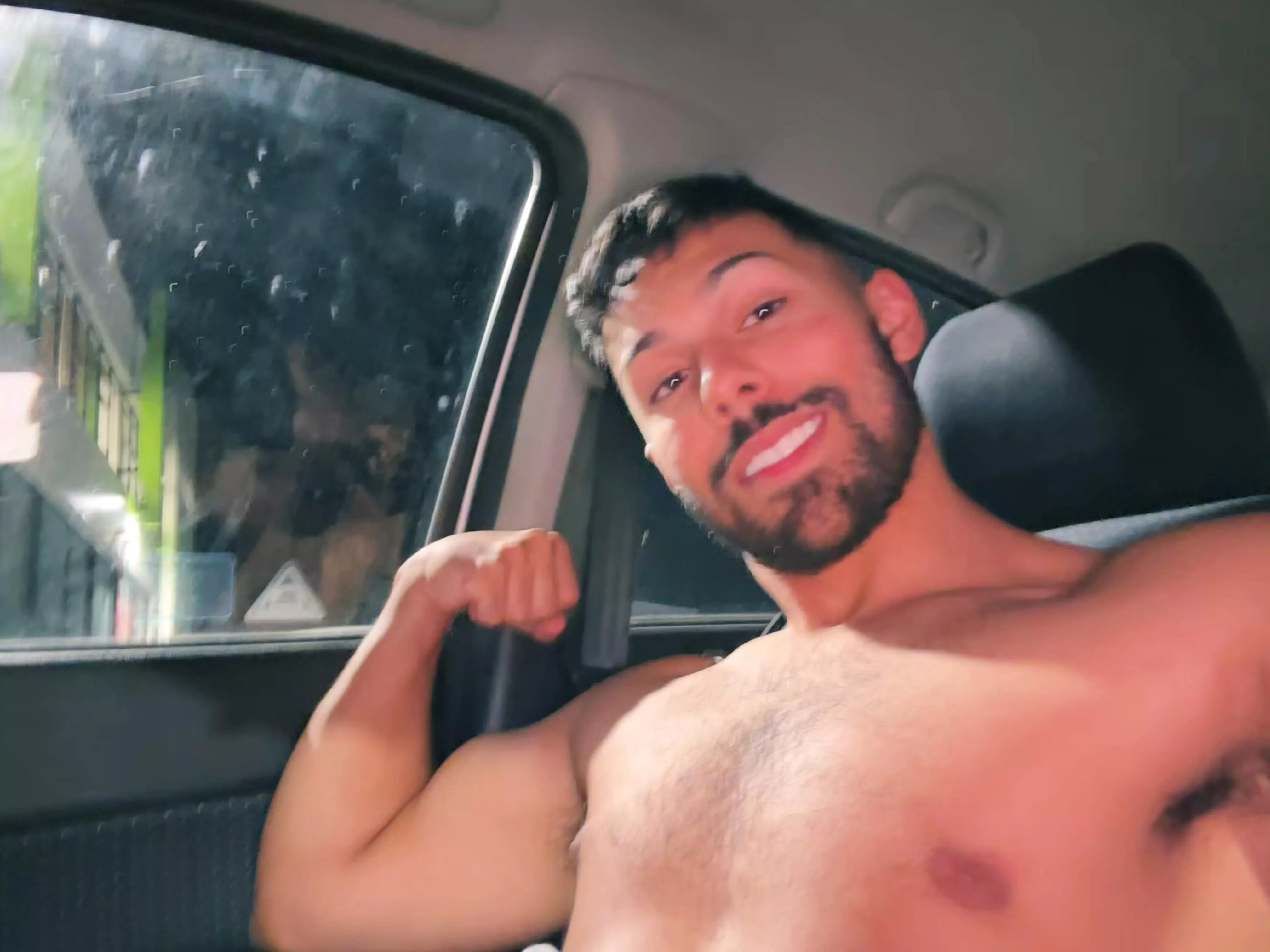 Just a peak  posted by Expired_Twink