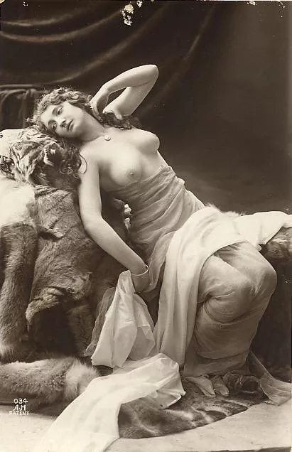 Studio nude posted by Mundane-Employer-719