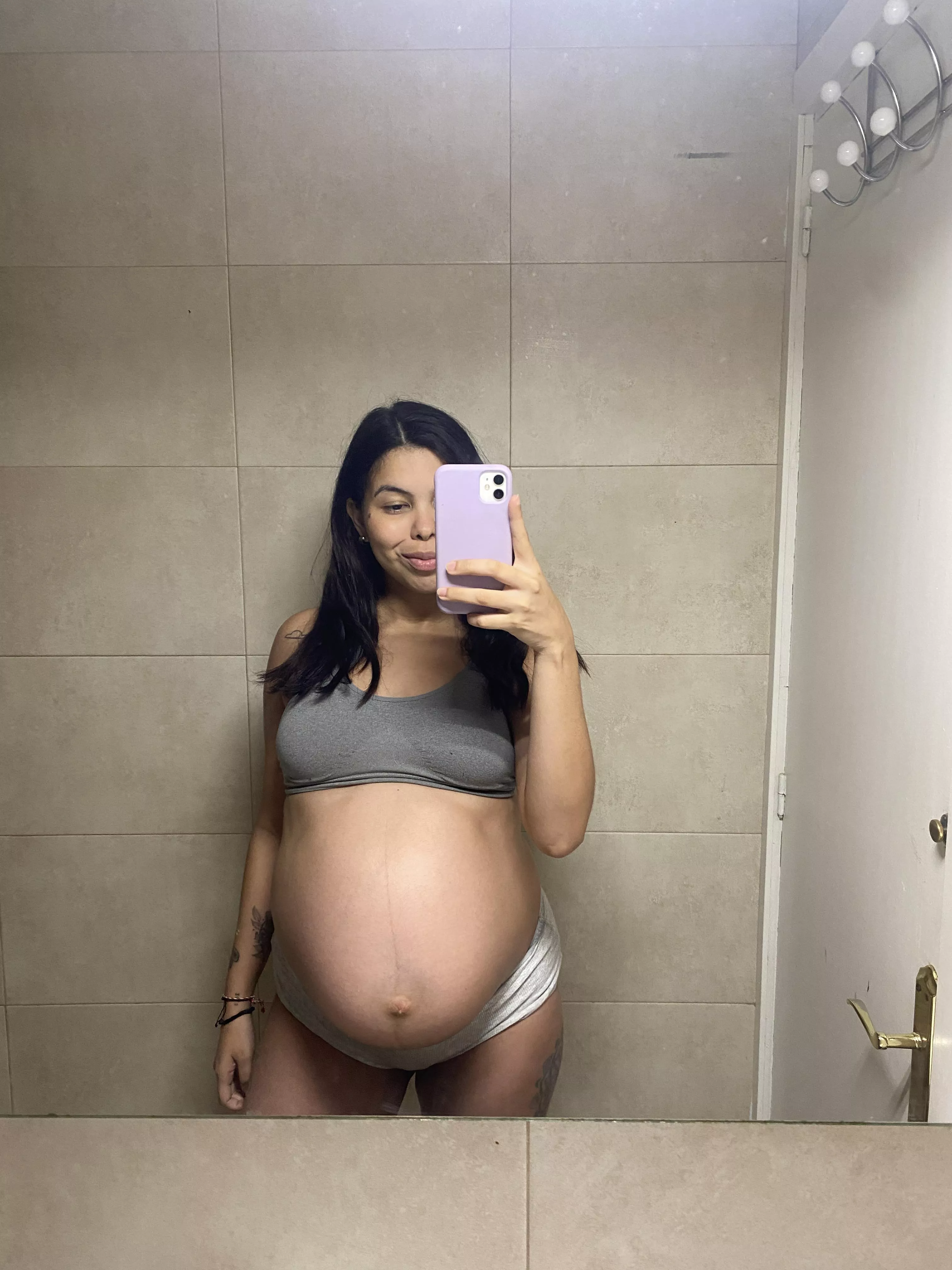 36 weeks today  posted by canelapassion