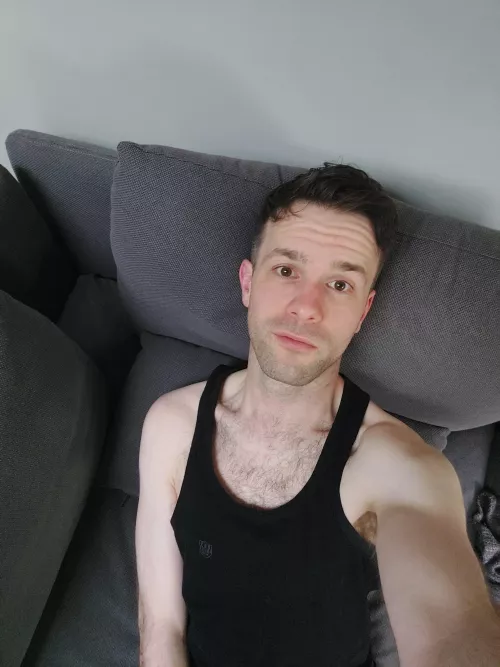 Chilled night in, message if you wanna chat :) by ZB_Bass