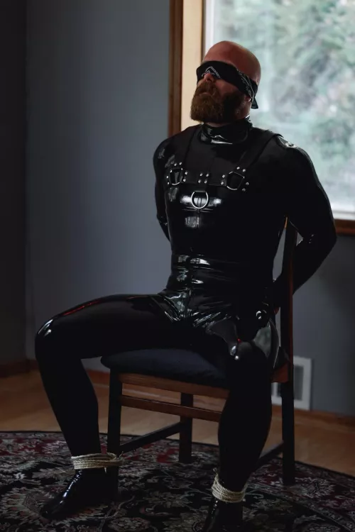 I am once again ✨asking to be untied✨ by tattoosandrbbr