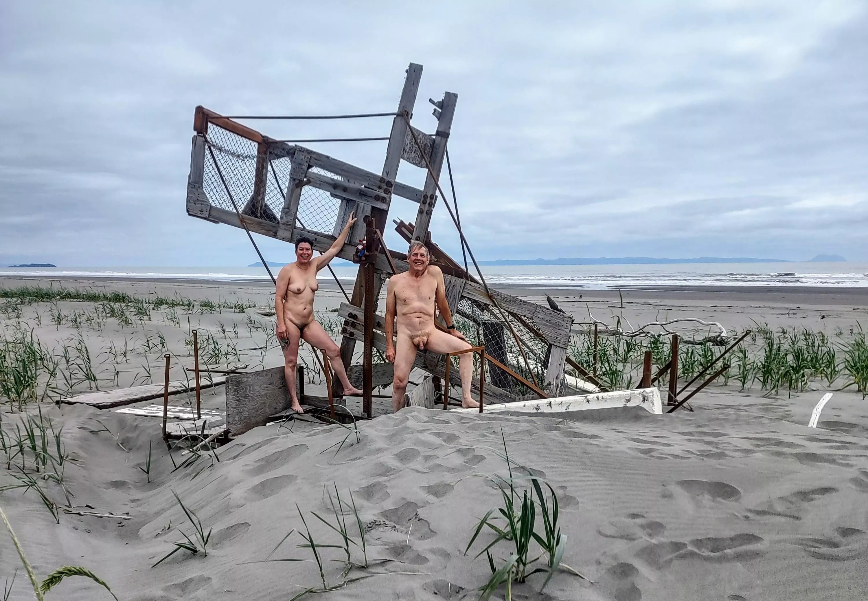 Remote beach art... Any guesses? posted by Beneficial-Radio-319