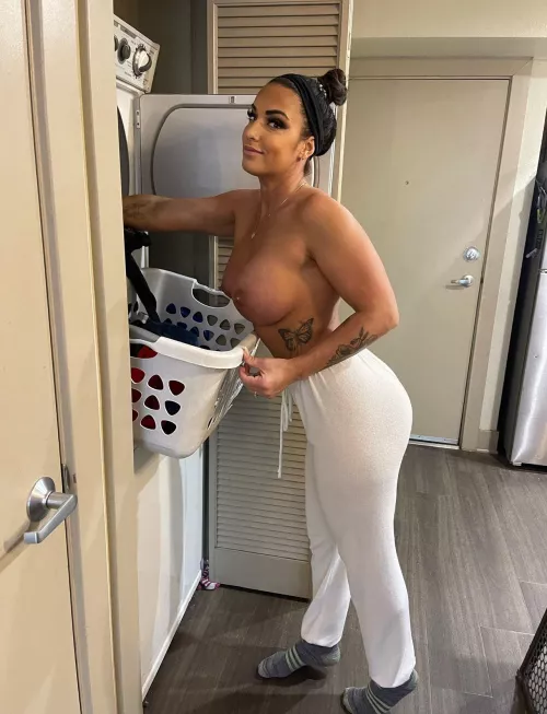 She’s a laundry day champ by aaMikhael