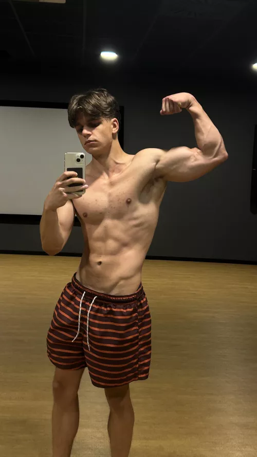 (20)What do you think? by Select_Equipment4297