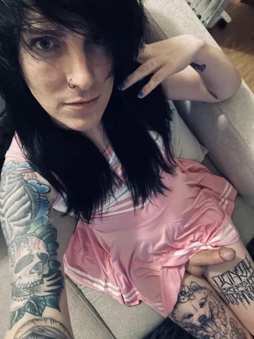 Feeling cute. by lunaemo