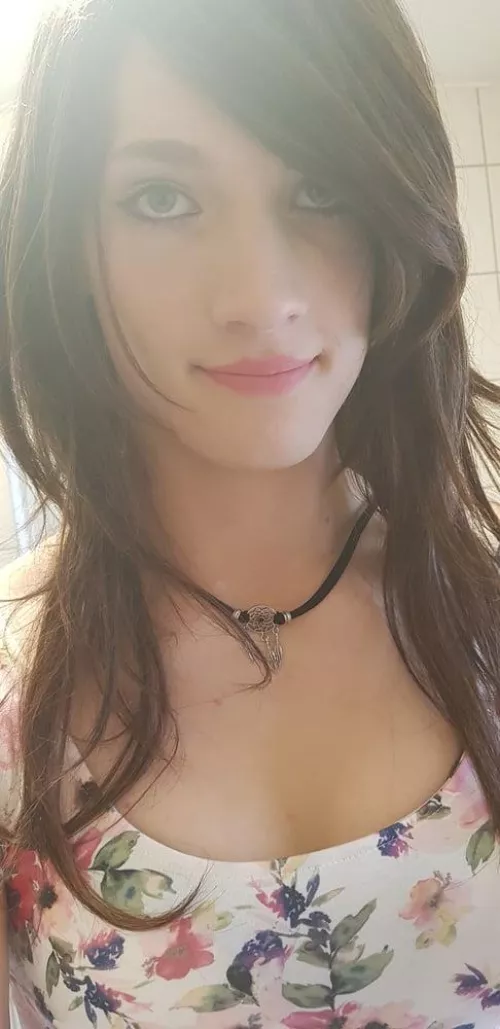 Hi :3 by Repulsive_Ad5591