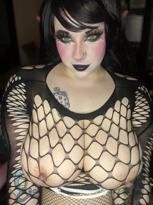 I'd send you photos like this everyday if we were friends 😌 by Yourwitchygirl