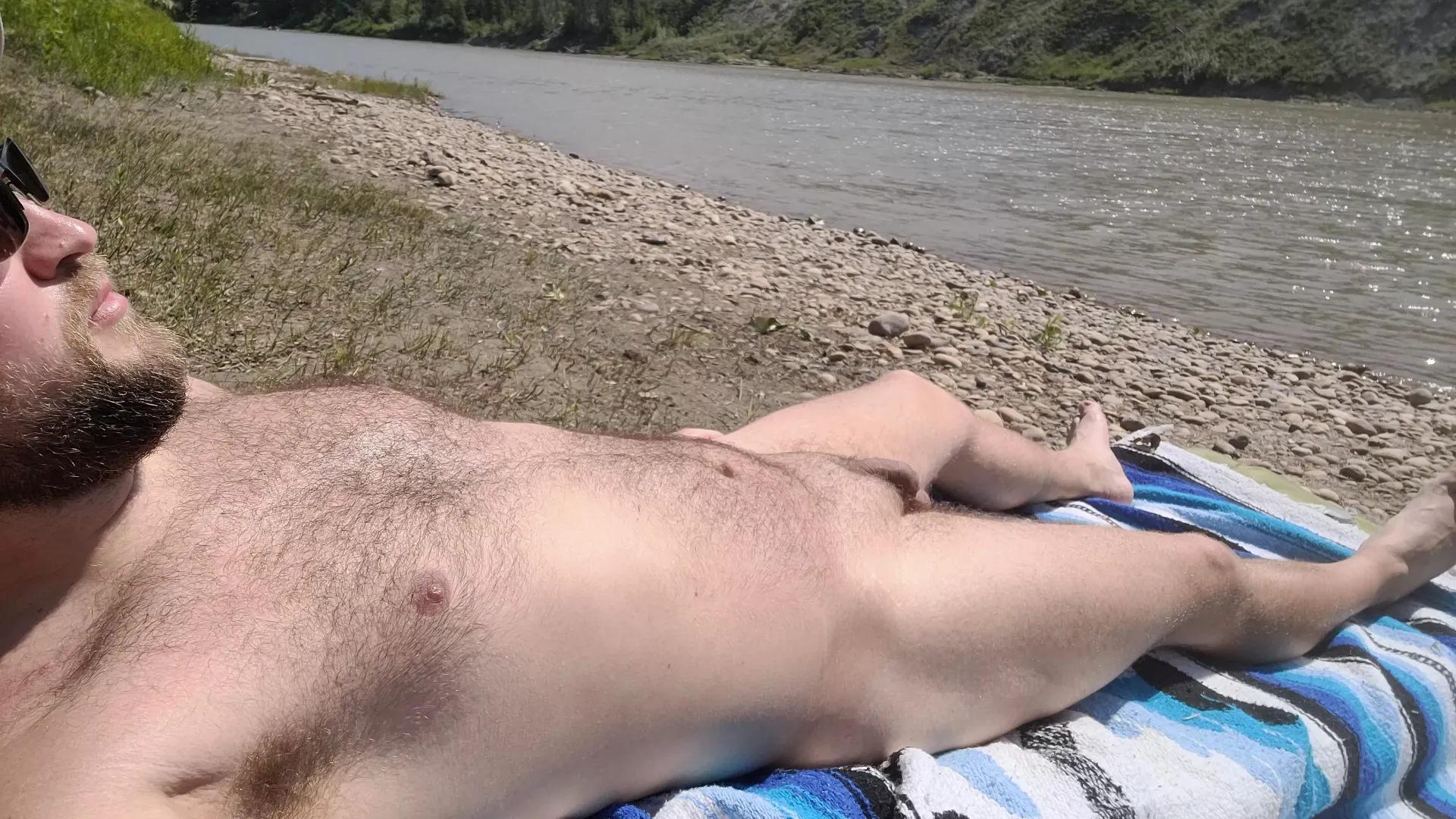 Nude at the local spot.  posted by cheesypyckle