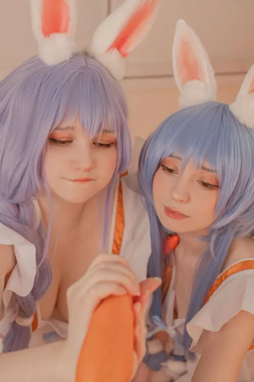 Pekomama and Pekora [Hololive] (Mintbbe and Lissa_cosplay) by mintbbe