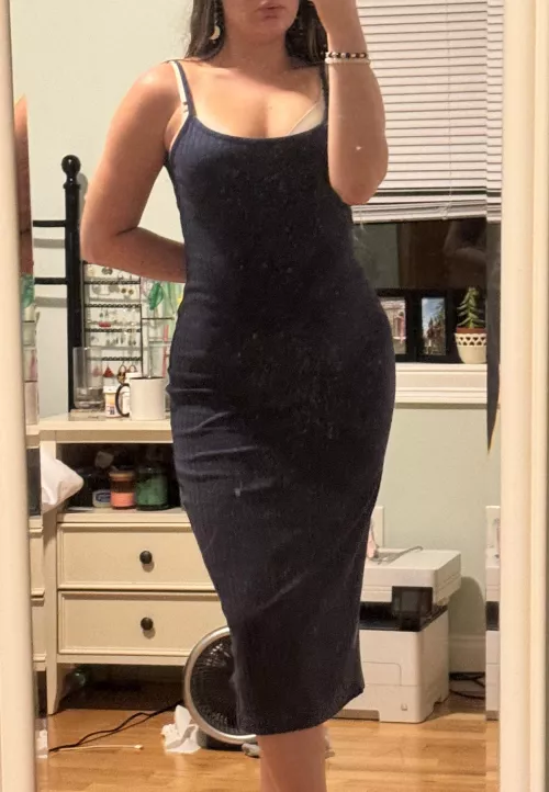 Would these curves make you stare? by flirtyfiona01