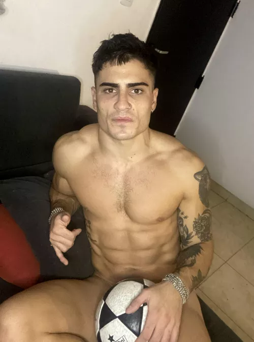  [24] Soccer skills aren't the only thing I'm good at flexing  by OliverKinggxoxo