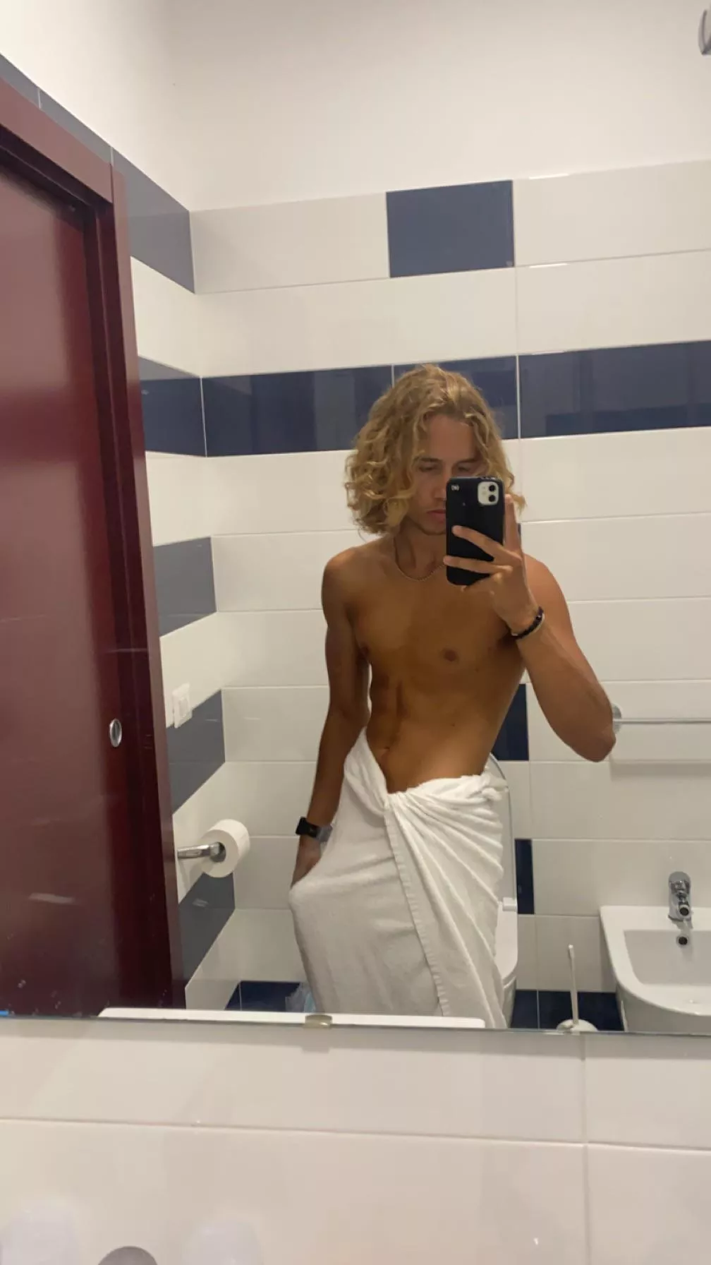 Any cute bottoms like what they see😚 posted by PsychologicalCoat560