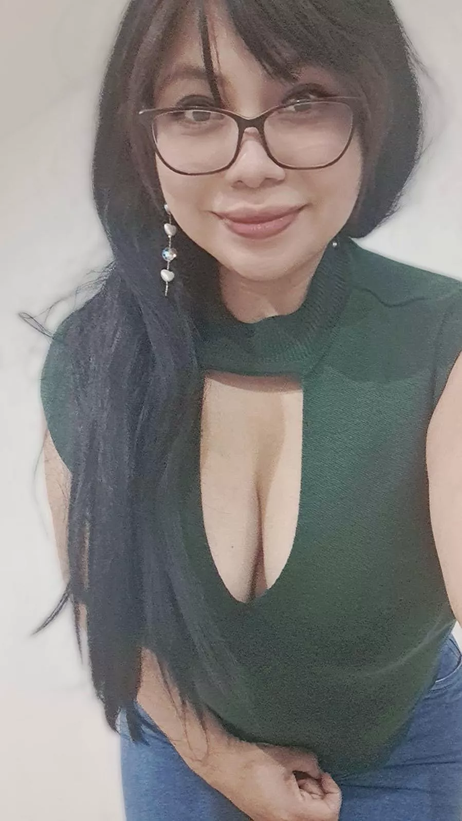 Even Sundays i am going to work (F) posted by SexyAzucena