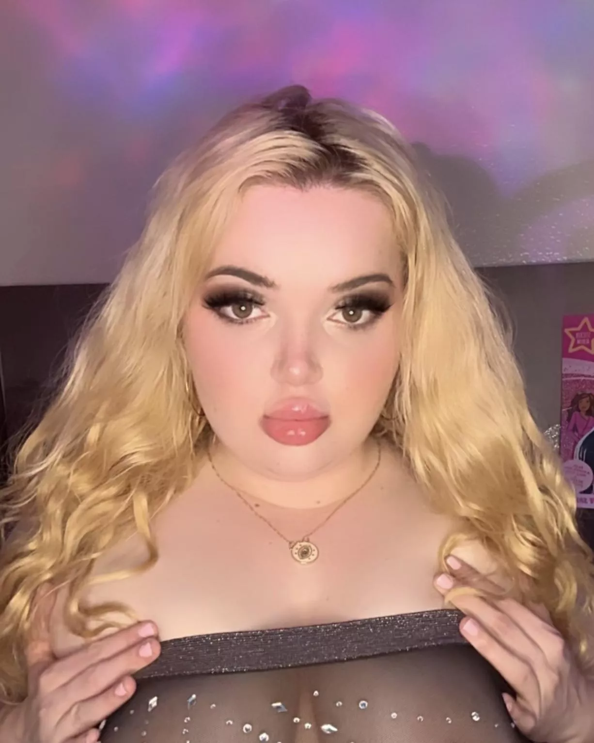 Let’s play a love game … free surprise when you join  posted by FoxiieMistress