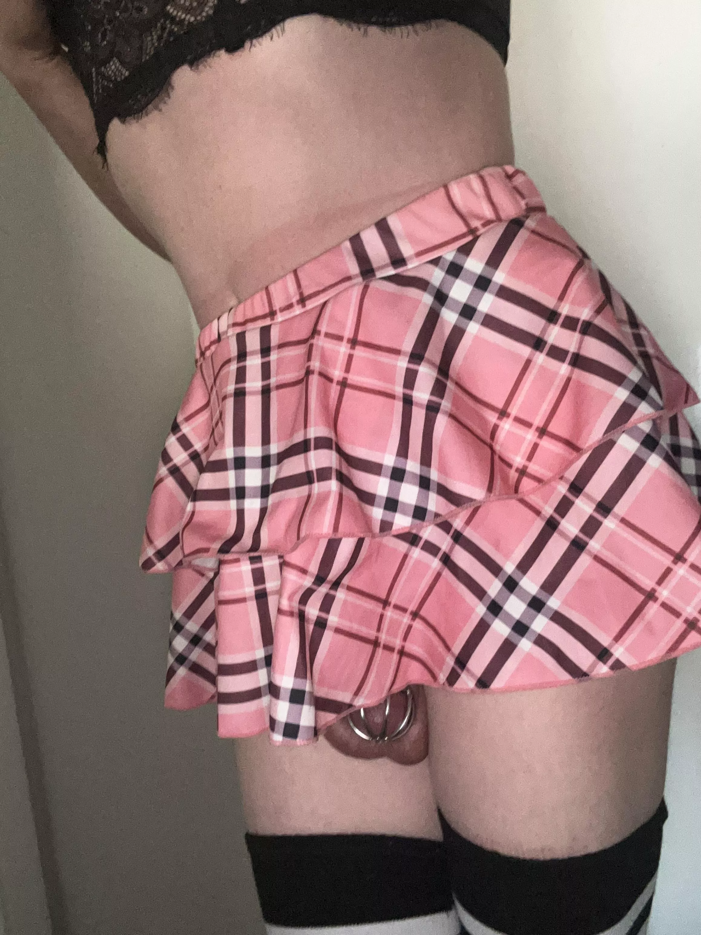 Oops 😬 skirt was a little to high  posted by doodleslayer21