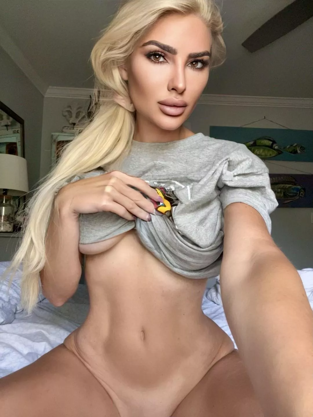 This body was made for fucking, any volunteers? posted by LaurenNicolexoxo