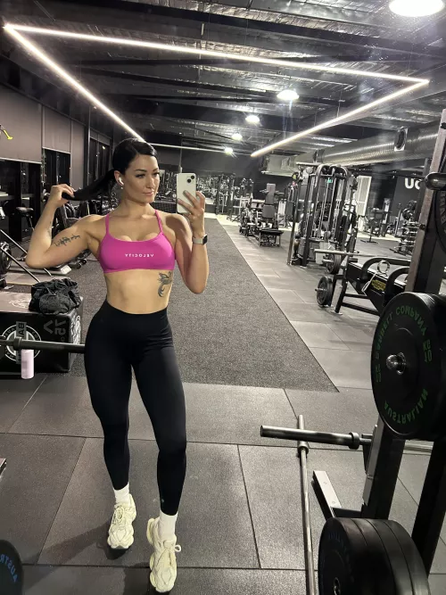 Face or boobies? by SaffronSunflower_