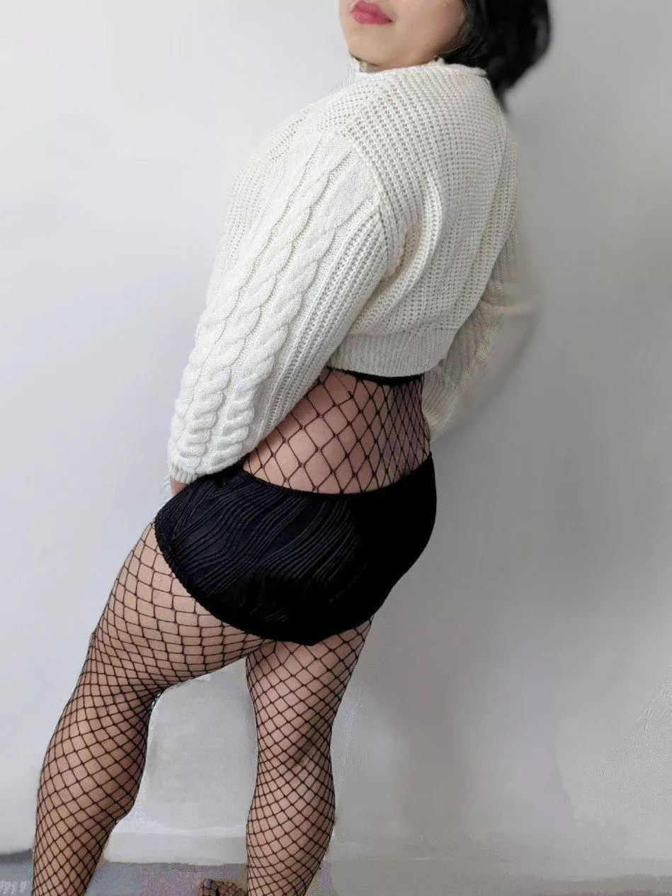 Fishnets everywhere I go  posted by Opposite-Signal-4590