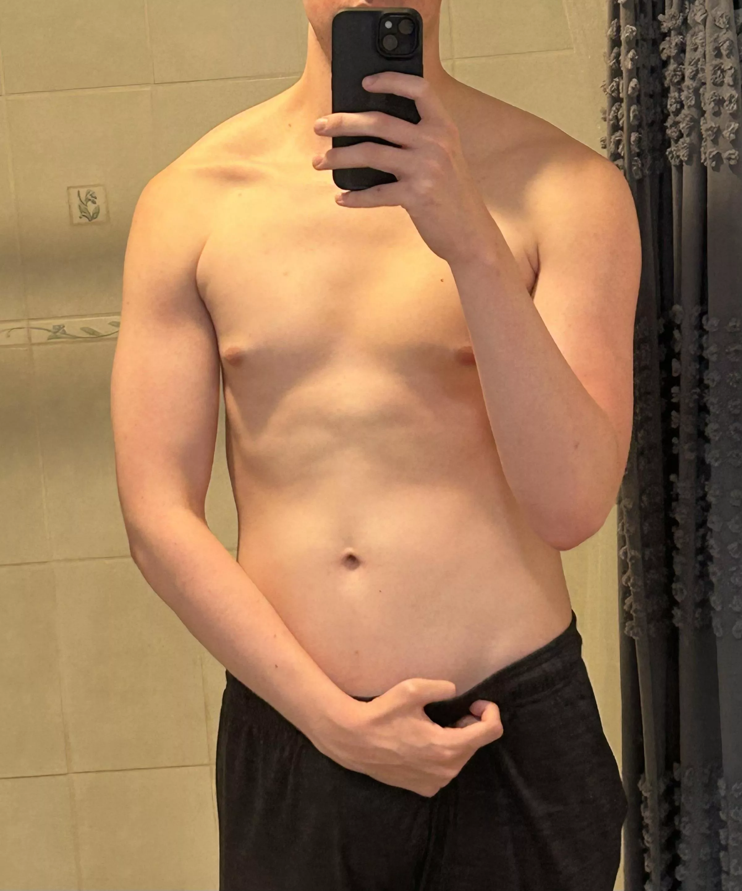 Gamers can be twunks too 🤫 posted by Glittering_Echo1766