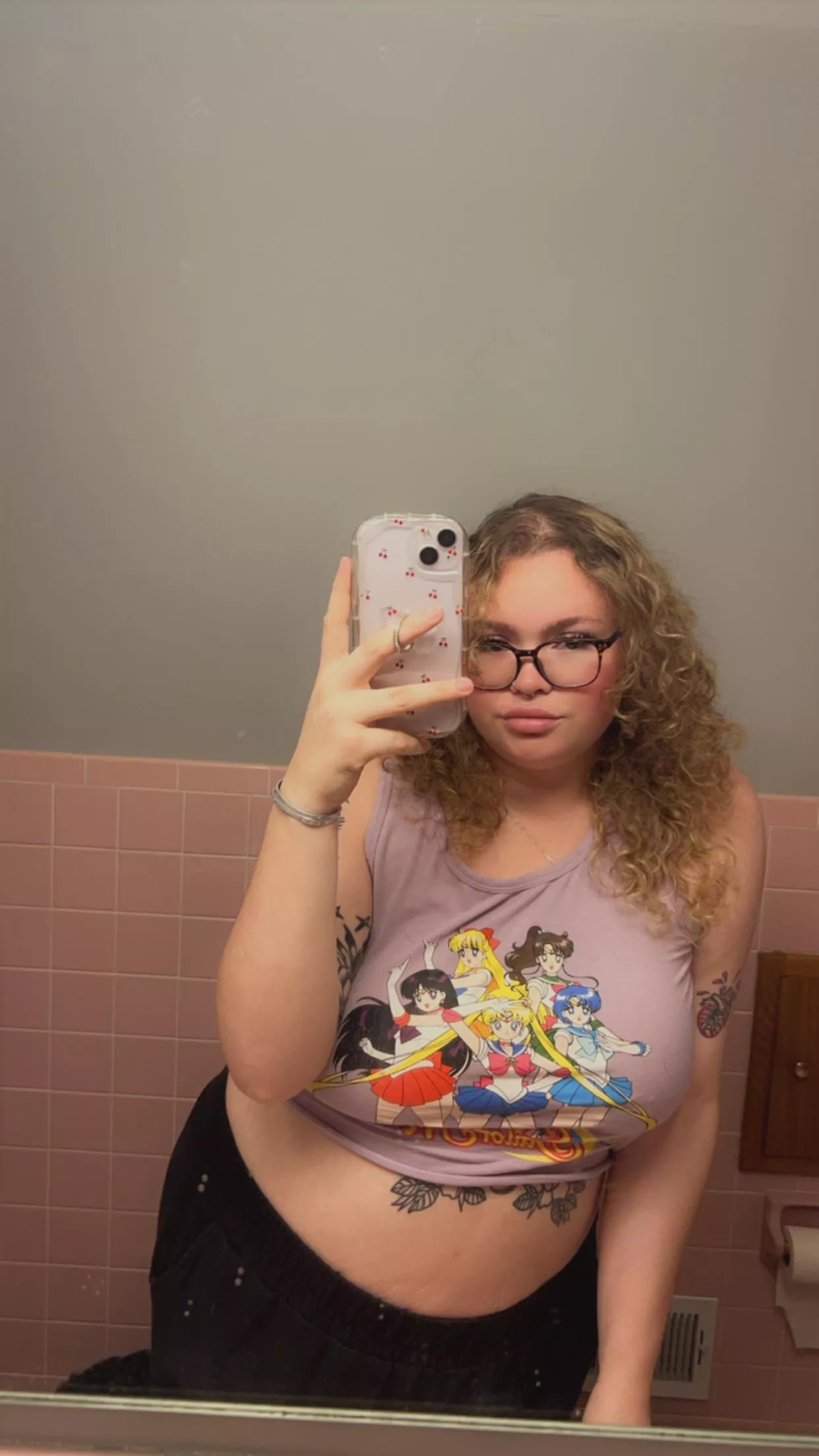 Having a baddie girlfriend is hard work 🤪 posted by Used-Reward8882