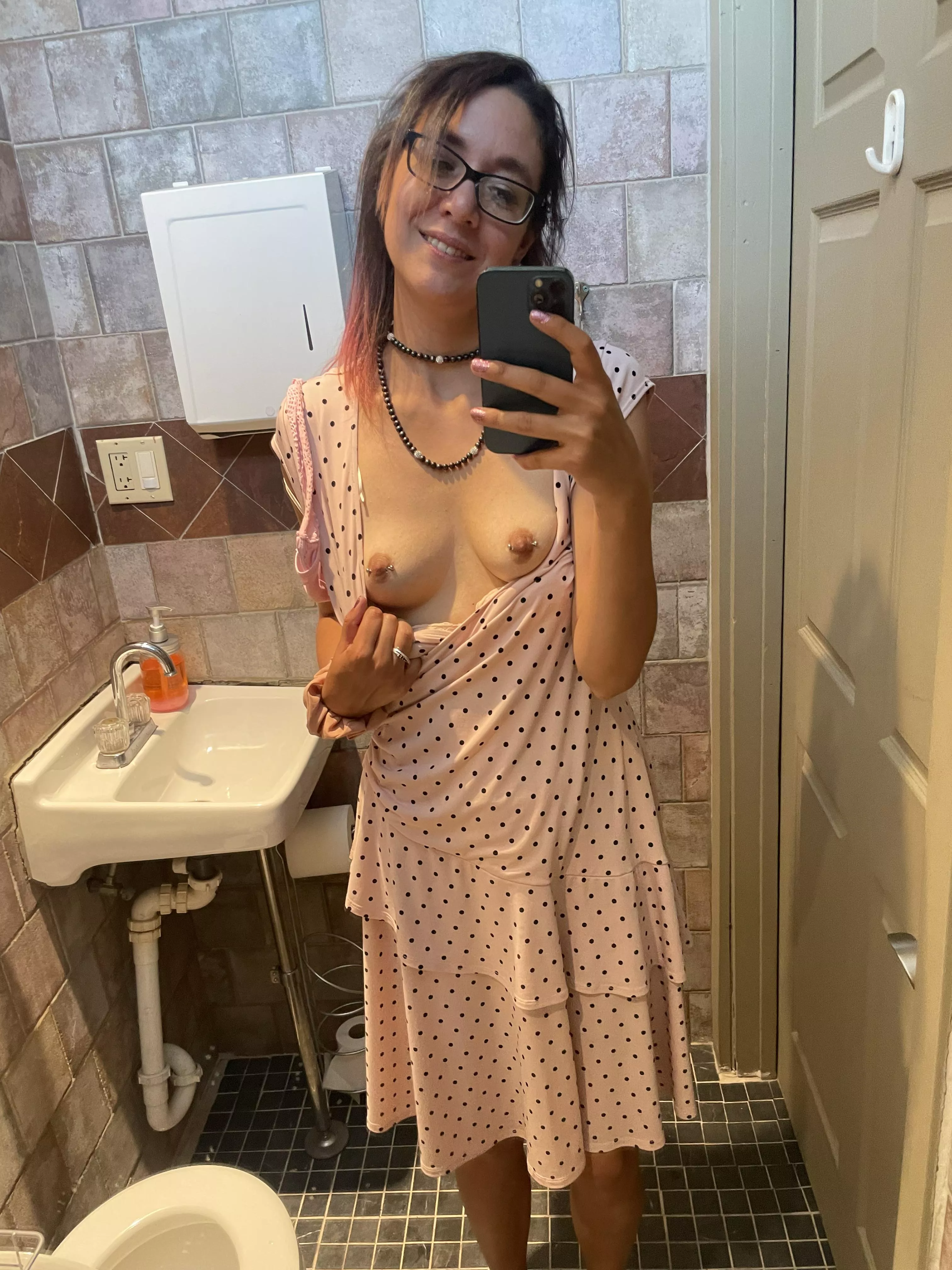 Sneaking a peek at a wedding reception 😘🦊 posted by foxxyvelez