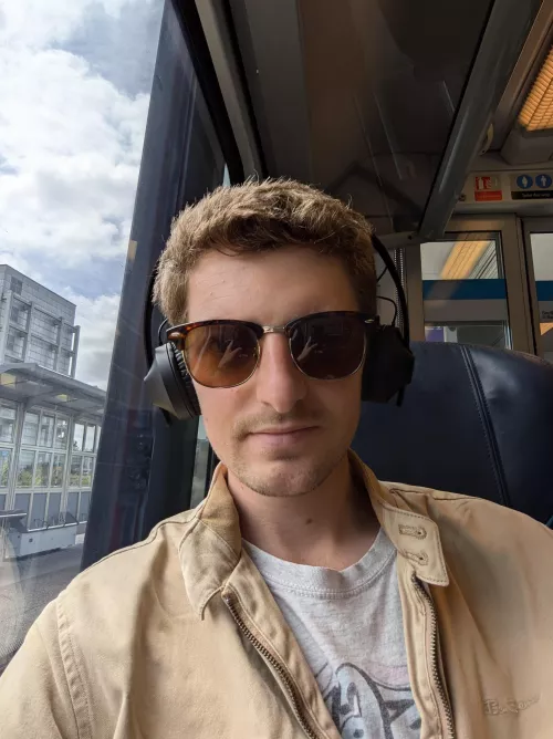 Train in Vain by noportraitofme_