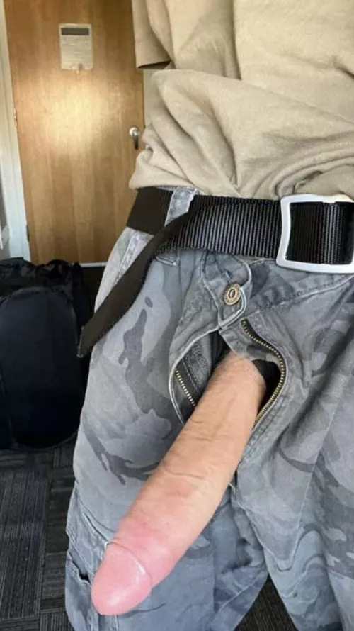 18 and I’m still getting bigger by Justahungboytoy