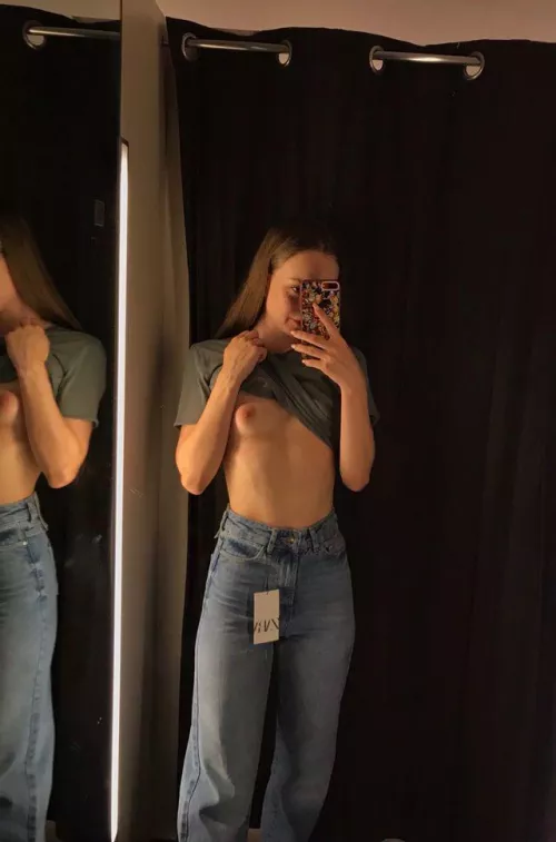 a little playful shopping, I feel like a bad girl xD by emily_lure