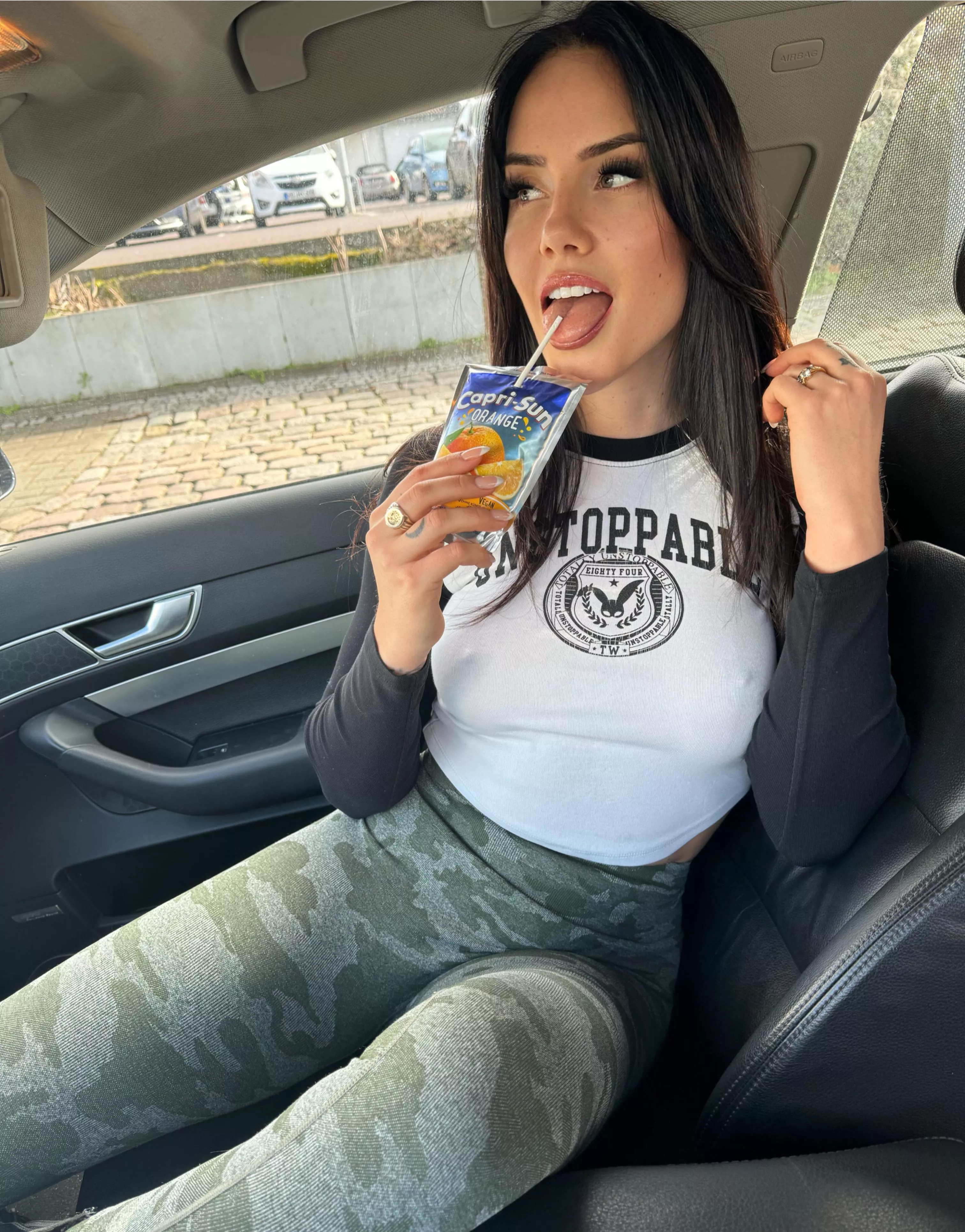 camouflage yogapants is my favourite  posted by ViviC-Explores