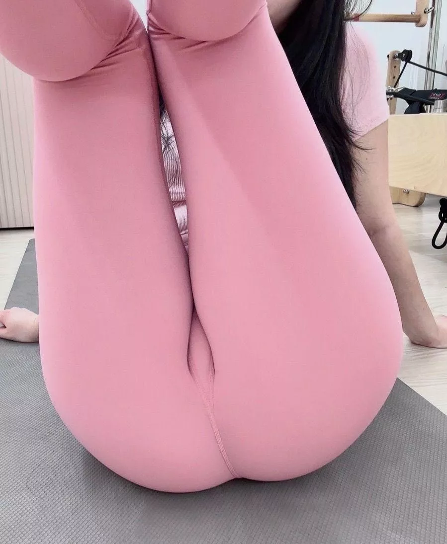 Can you spot my clit? posted by Stunning_Coyote9663