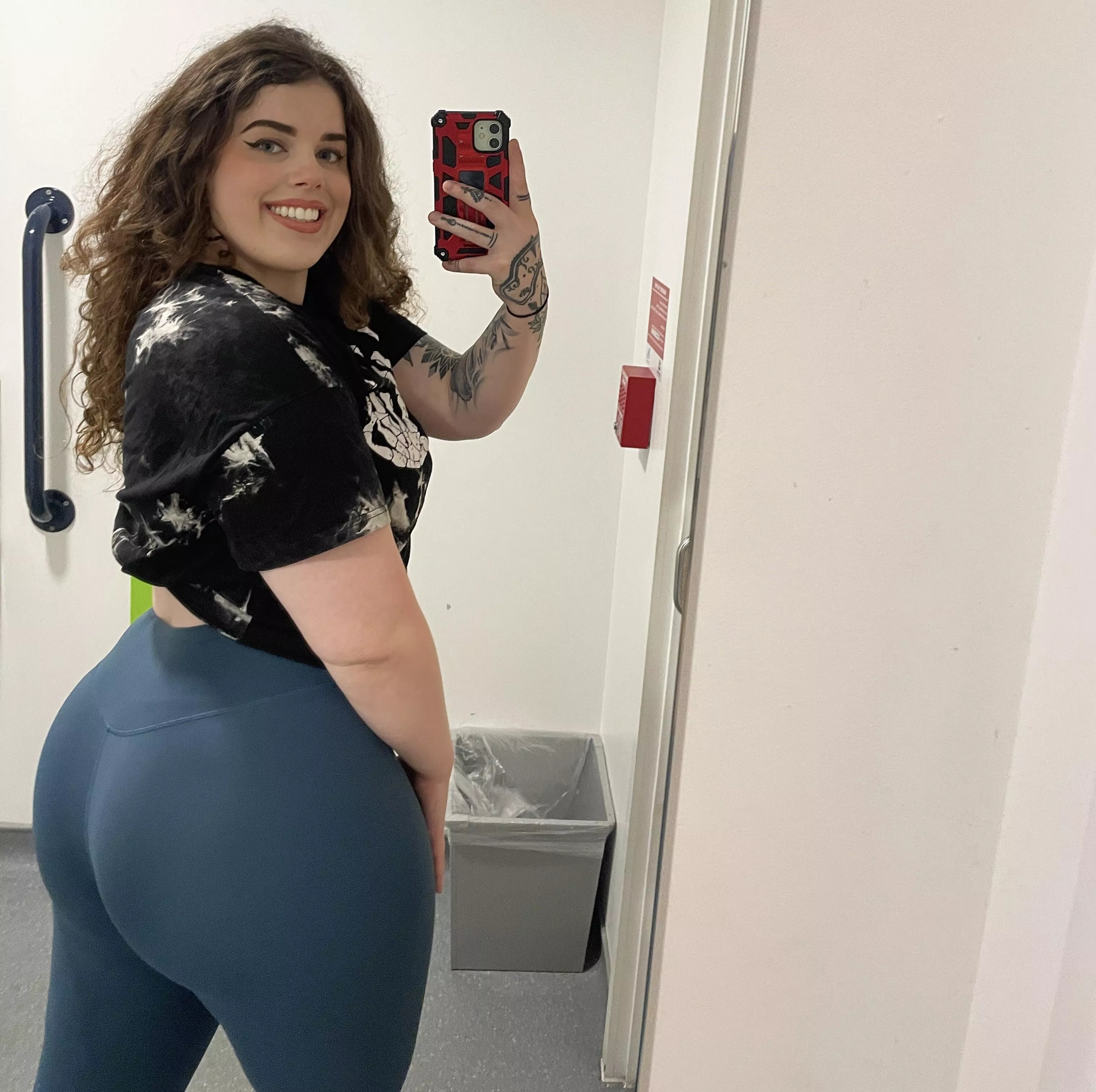 Hey, wanna spot me? posted by hiptqueen