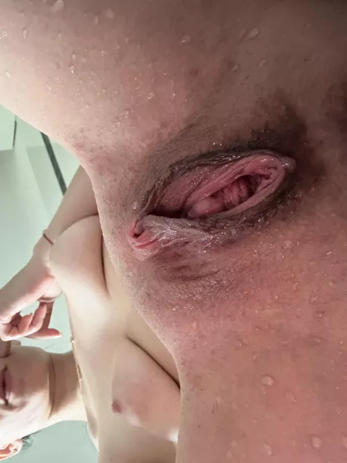 I know my pussy makes you wanna sin (F) by RoxxxyPetite