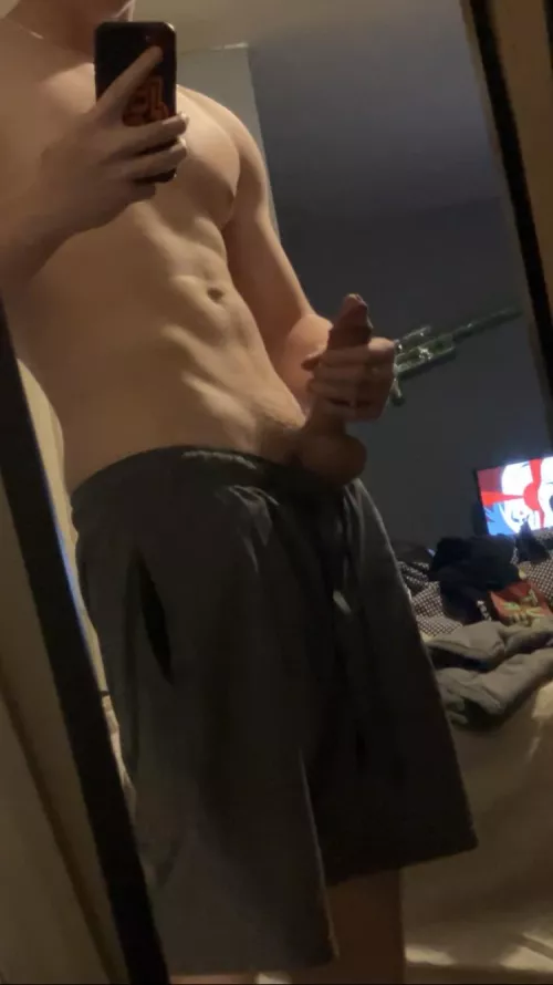 I need someone I can creampie every day (18) by PleaseSitOnMyFace0