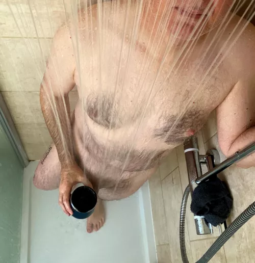 It's a wet Saturday here, so I might as well make it a fun wet Saturday by glacialnote