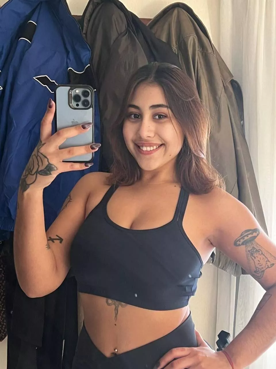 Looking sexy in my crop top posted by Busy-Willingness-491