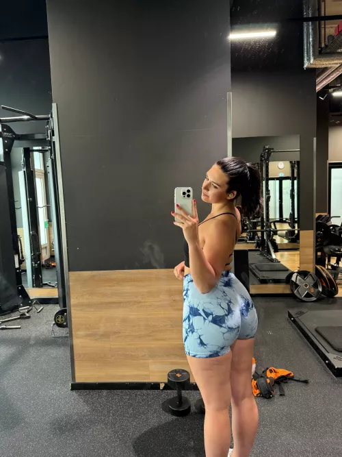 pump check after squats by pineapplepunk