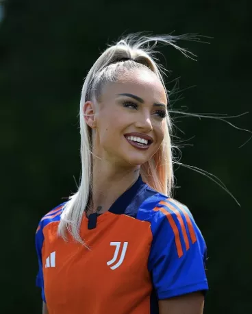 The sun hitting my ponytail just right on the field.  posted by IamAlishalehmann7