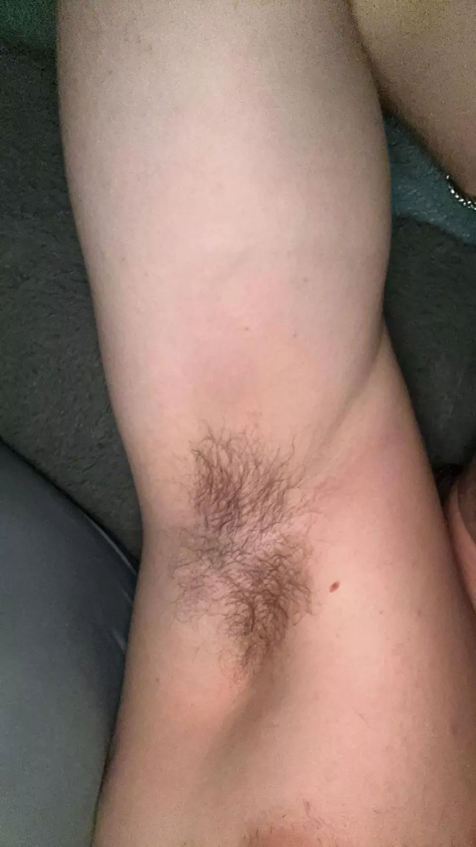 Anyone like these hairy pits?? posted by e-less01