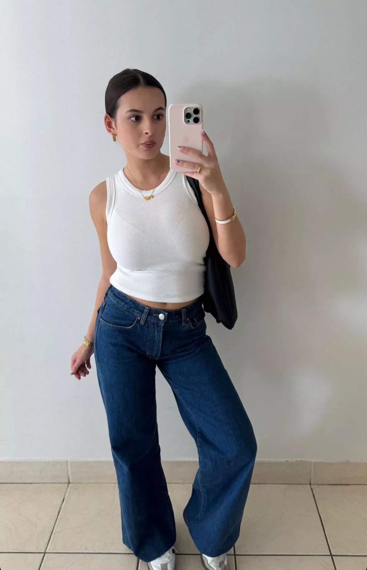 Busty in white  posted by anonymous123456_