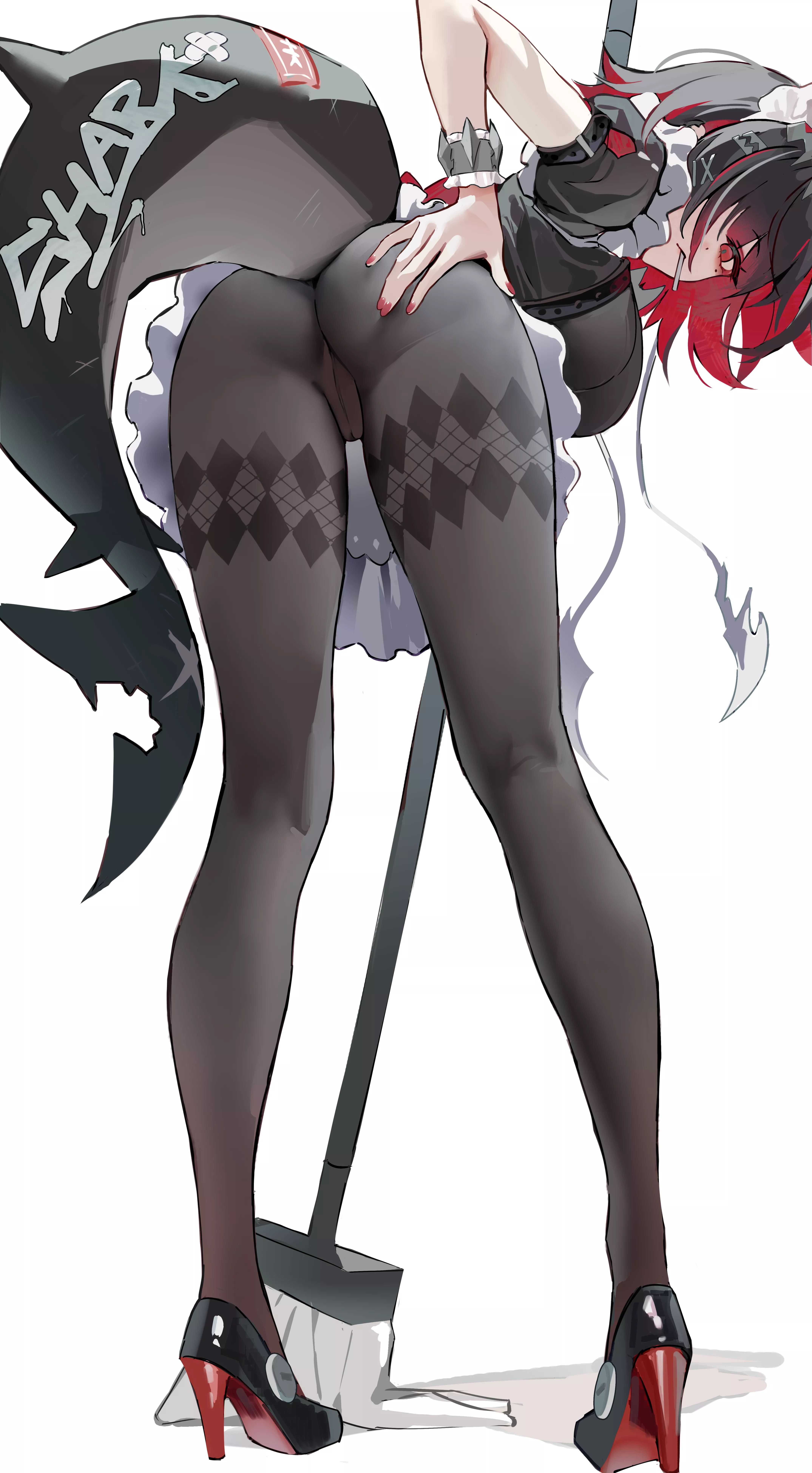 Ellen Joe showing her behind posted by marxsander2016